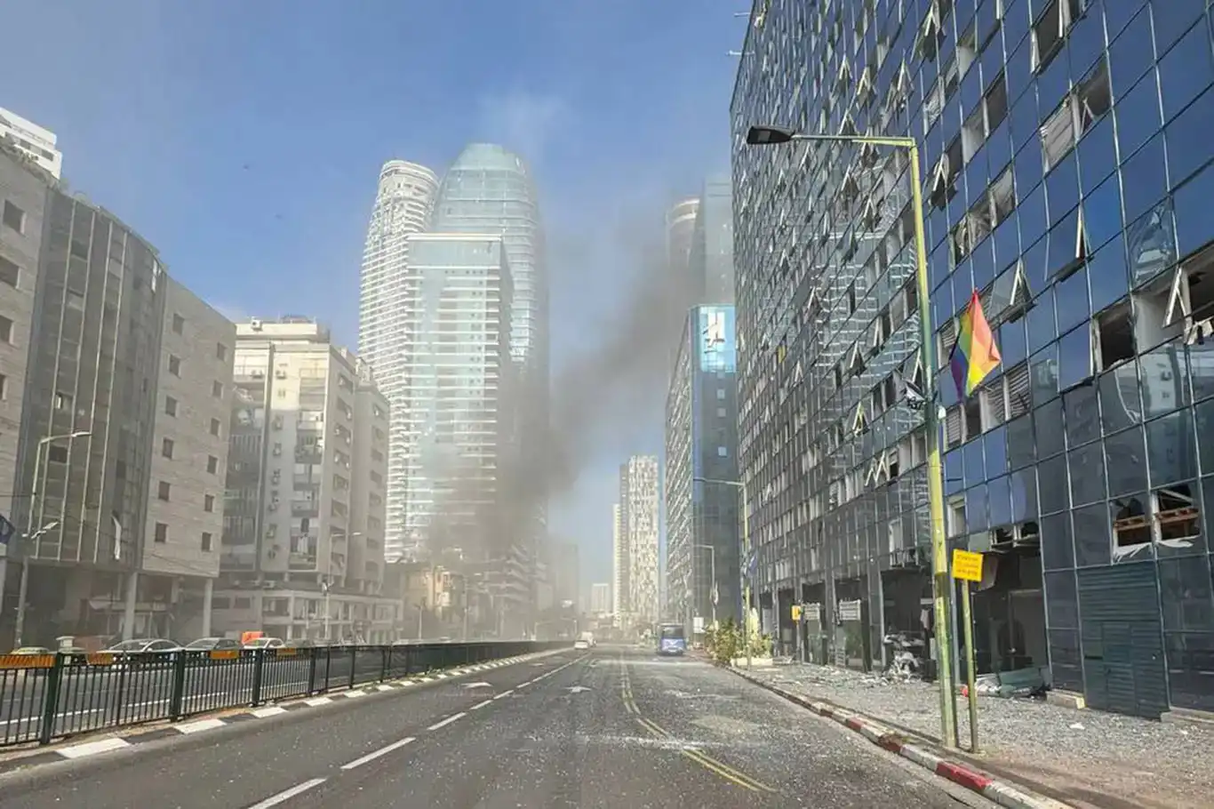 ئێران بەردەوامە لە مووشەکبارانکردنی خاکەکانی داگیرکراو ئێران بەردەوامە لە مووشەکبارانکردنی خاکەکانی داگیرکراو