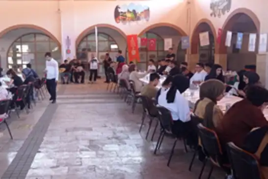 YKS öncesi öğrencilere moral desteği