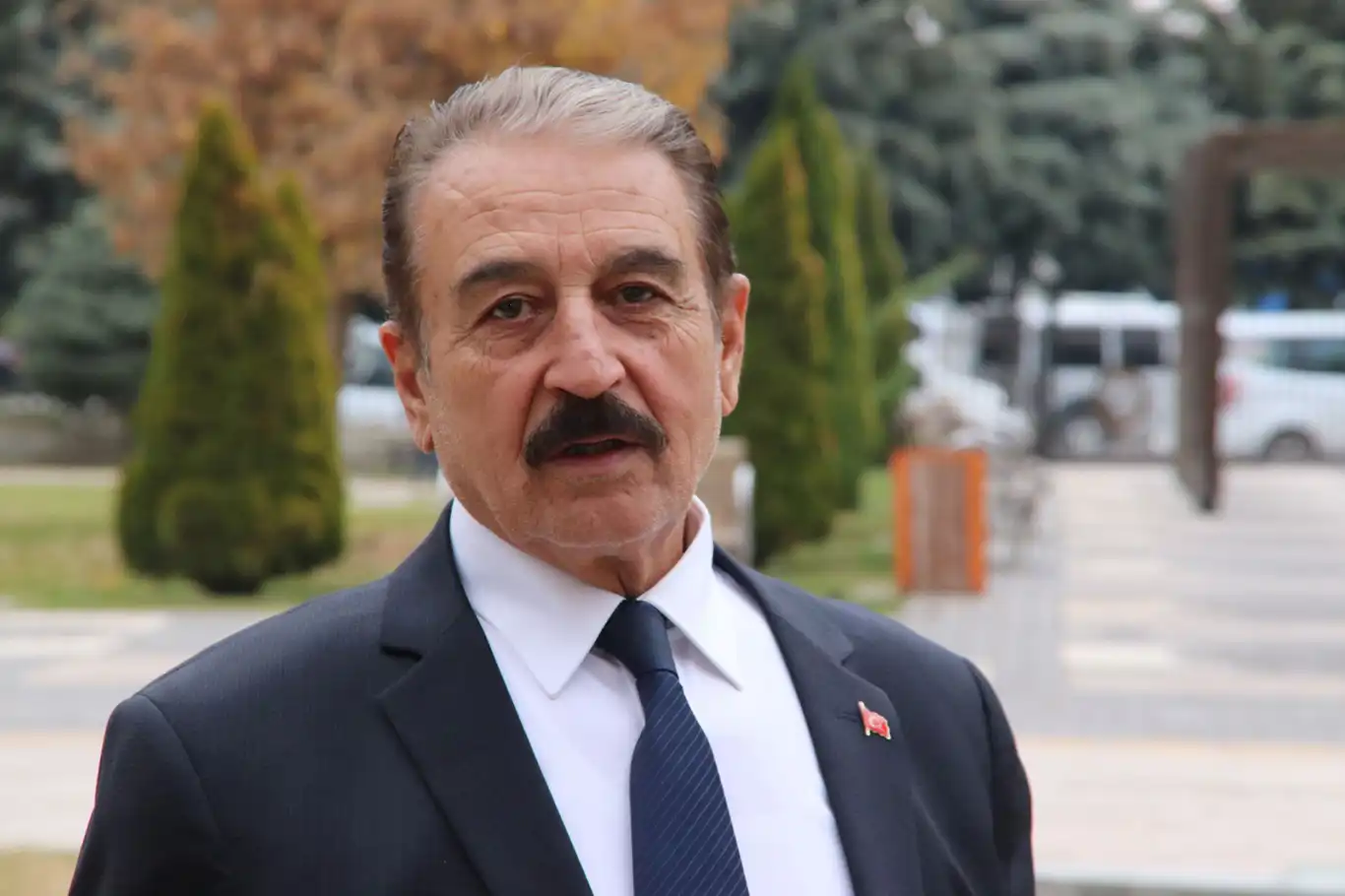 MESOB Başkanı Keskin'den vatandaşlara kurban çağrısı: Zincir marketlerden uzak durun! MESOB Başkanı Keskin'den vatandaşlara kurban çağrısı: Zincir marketlerden uzak durun!