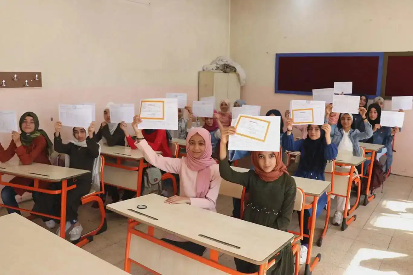 Yaklaşık 20 milyon öğrenci için karne heyecanı Yaklaşık 20 milyon öğrenci için karne heyecanı