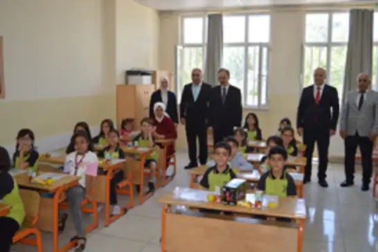 Siirt’te karne sevinci: Millî Eğitim Müdürü Sadoğlu'ndan aile vurgusu