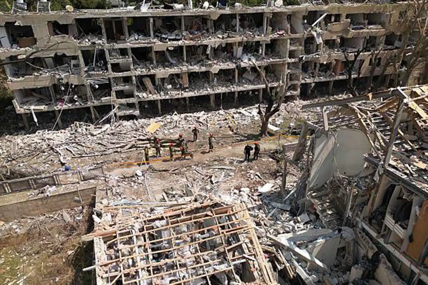 Savaş 11. gününde: Siyonist rejim geri adım sinyali verdi, İran direnişi sürüyor Savaş 11. gününde: Siyonist rejim geri adım sinyali verdi, İran direnişi sürüyor