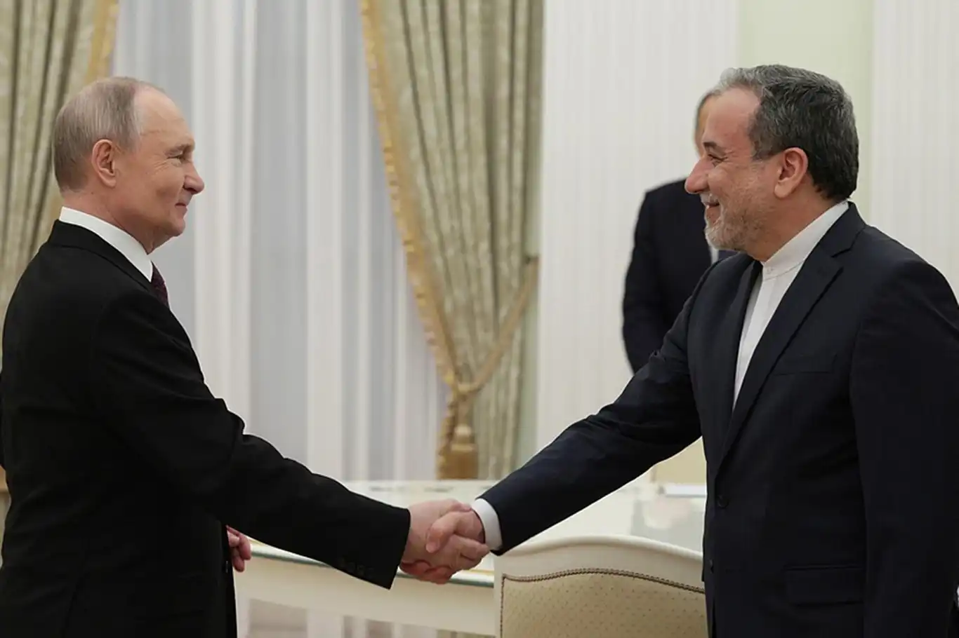 Iranian FM arrives in Moscow amid global backlash over U.S. strikes on nuclear sites Iranian FM arrives in Moscow amid global backlash over U.S. strikes on nuclear sites