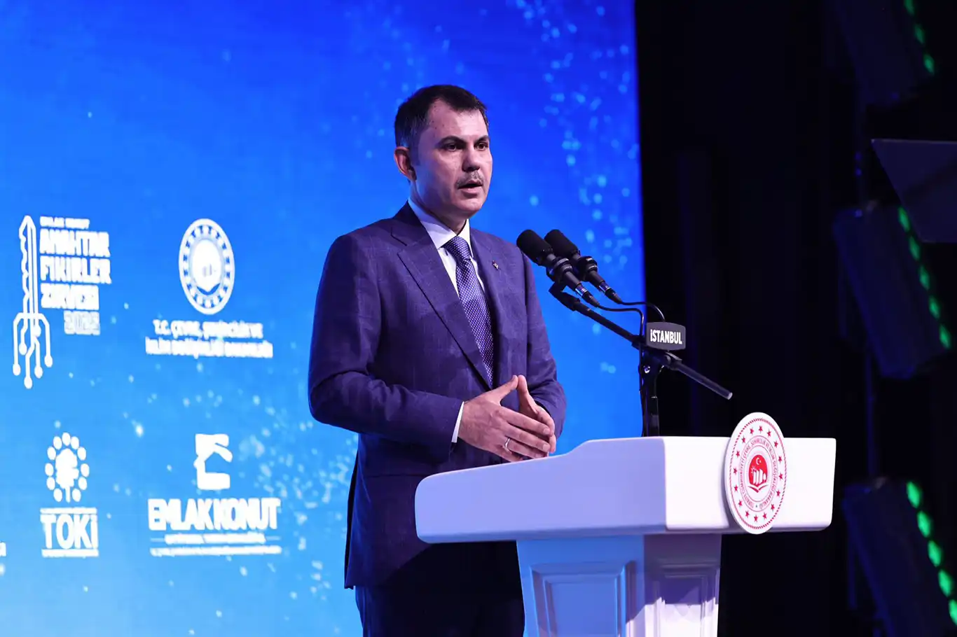 Bakan Kurum, yıl sonuna kadar teslim edilecek konut sayısını açıkladı Bakan Kurum, yıl sonuna kadar teslim edilecek konut sayısını açıkladı