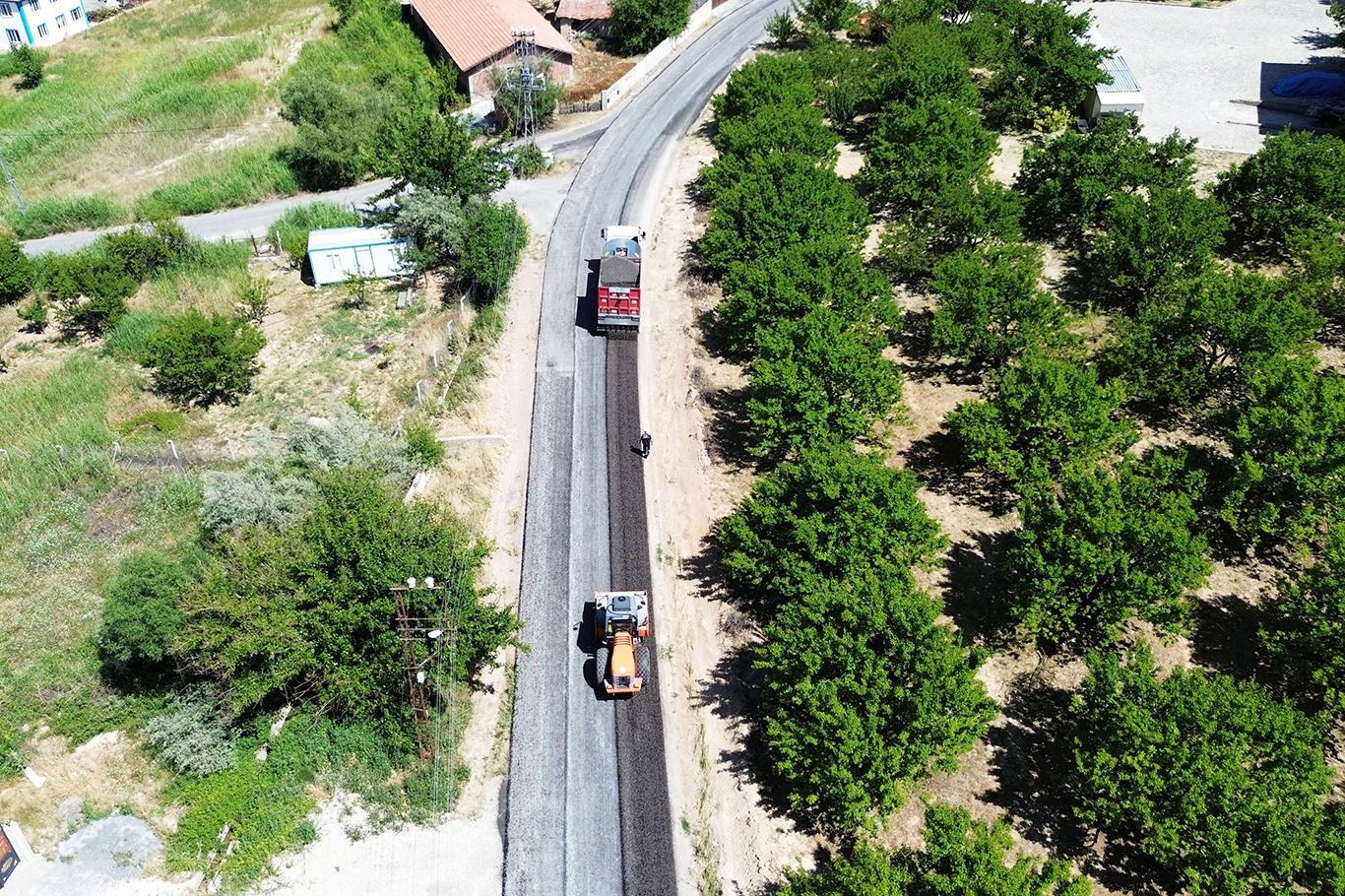 Battalgazi'de asfalt çalışmaları sürüyor Battalgazi'de asfalt çalışmaları sürüyor