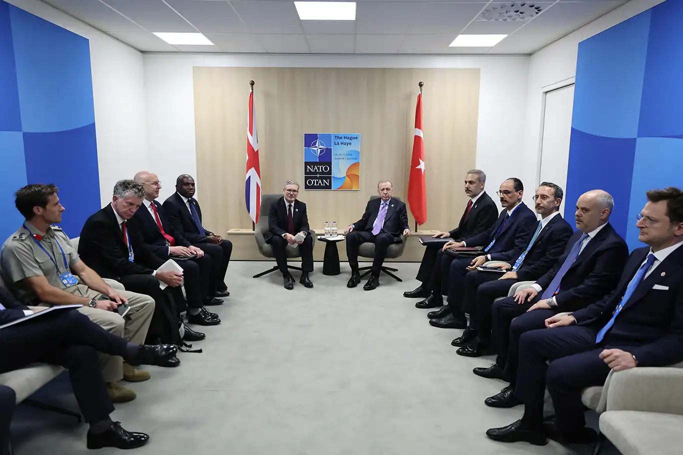 Cumhurbaşkanı Erdoğan, İngiltere Başbakanı Starmer ile görüştü Cumhurbaşkanı Erdoğan, İngiltere Başbakanı Starmer ile görüştü