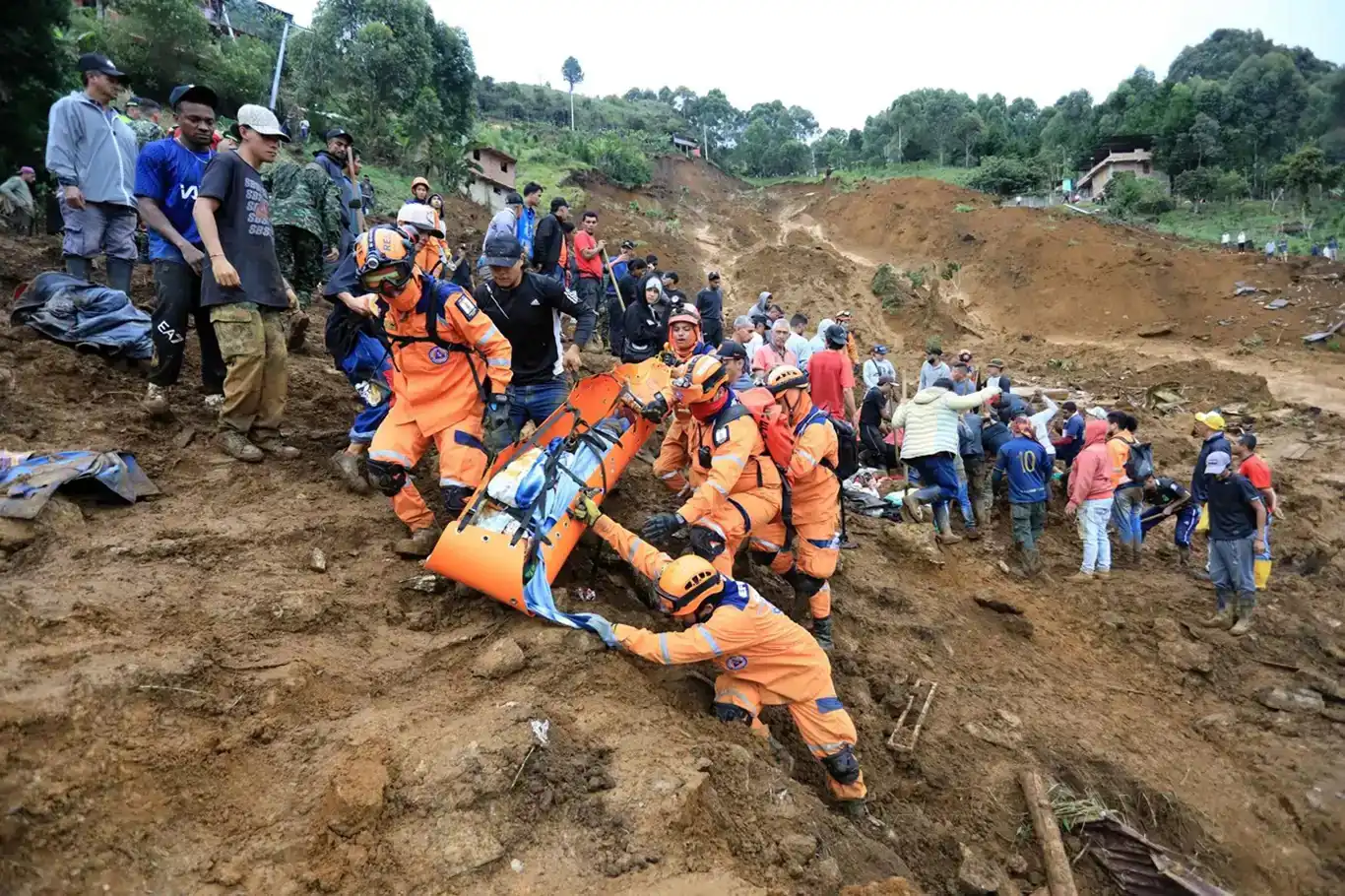 زەوی لەرزین لە کۆلۆمبیا: ١٠ کوژراو و ١٥ بریندار