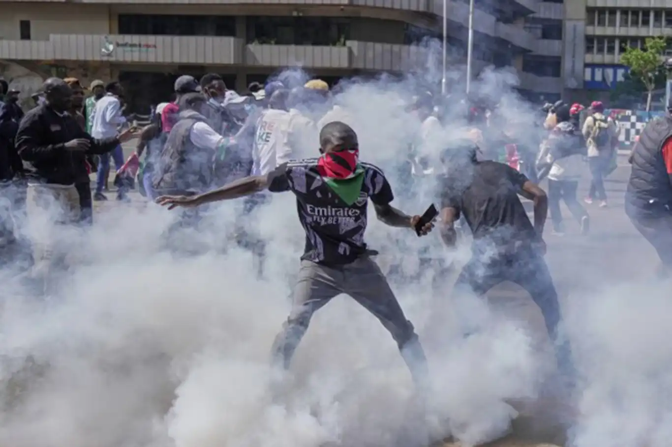 Kenya'daki protestolarda can kaybı 16’ya yükseldi Kenya'daki protestolarda can kaybı 16’ya yükseldi