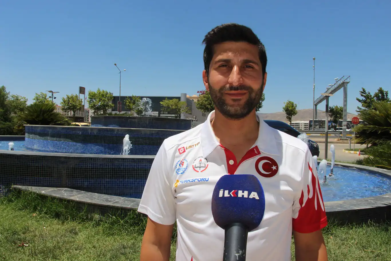 Yüzme Antrenörü Dölcek: Yüzme bilmeden suya girmek intihar girişimi gibidir Yüzme Antrenörü Dölcek: Yüzme bilmeden suya girmek intihar girişimi gibidir