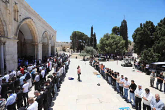 45,000 worshippers attend Friday prayers at Al-Aqsa following 12-day closure