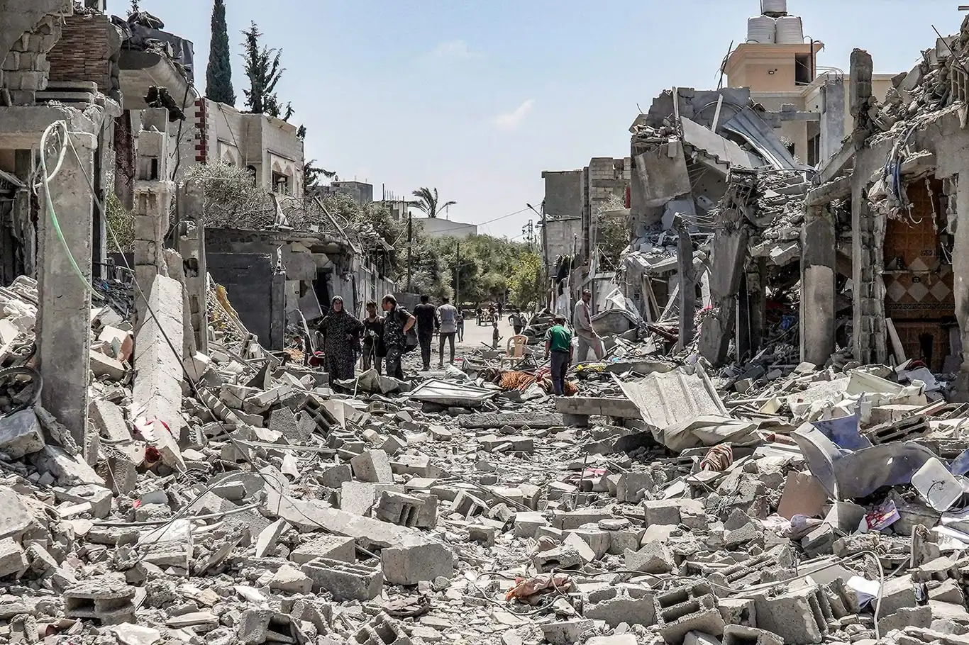 Gazze'de 631 gündür süren soykırım: Yardım kuyrukları, mülteci çadırları ve okullar bombalanıyor Gazze'de 631 gündür süren soykırım: Yardım kuyrukları, mülteci çadırları ve okullar bombalanıyor