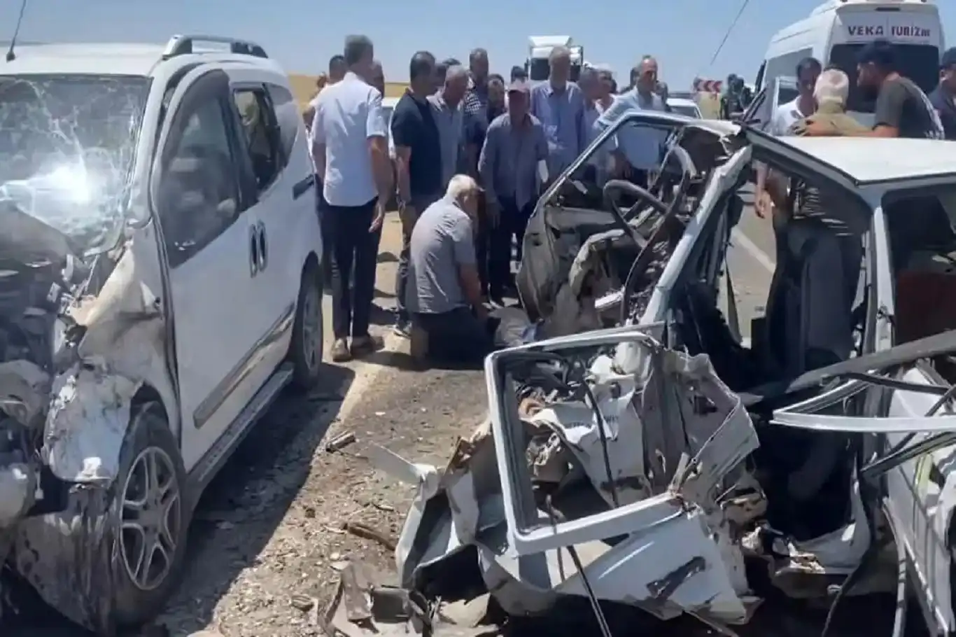 تركيا .. مصرع 6 وجرح آخر في حادثي سير مروّعين في ولايتي غازي عنتاب وأديامان تركيا .. مصرع 6 وجرح آخر في حادثي سير مروّعين في ولايتي غازي عنتاب وأديامان