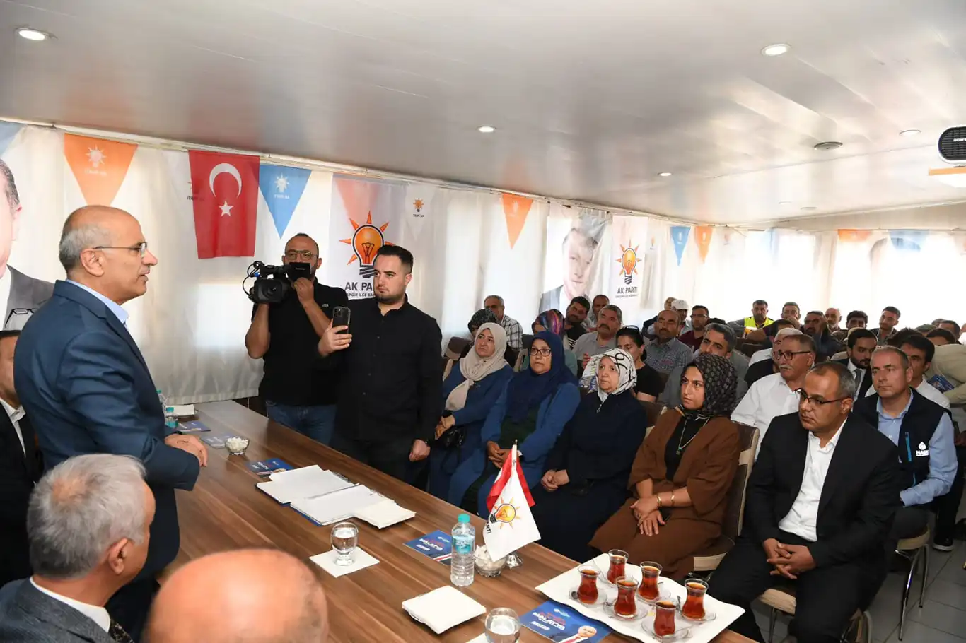 Büyükşehir Belediye Başkanı Er: Belediye kaynaklarını verimli bir şekilde kullanarak hizmet üretiyoruz Büyükşehir Belediye Başkanı Er: Belediye kaynaklarını verimli bir şekilde kullanarak hizmet üretiyoruz