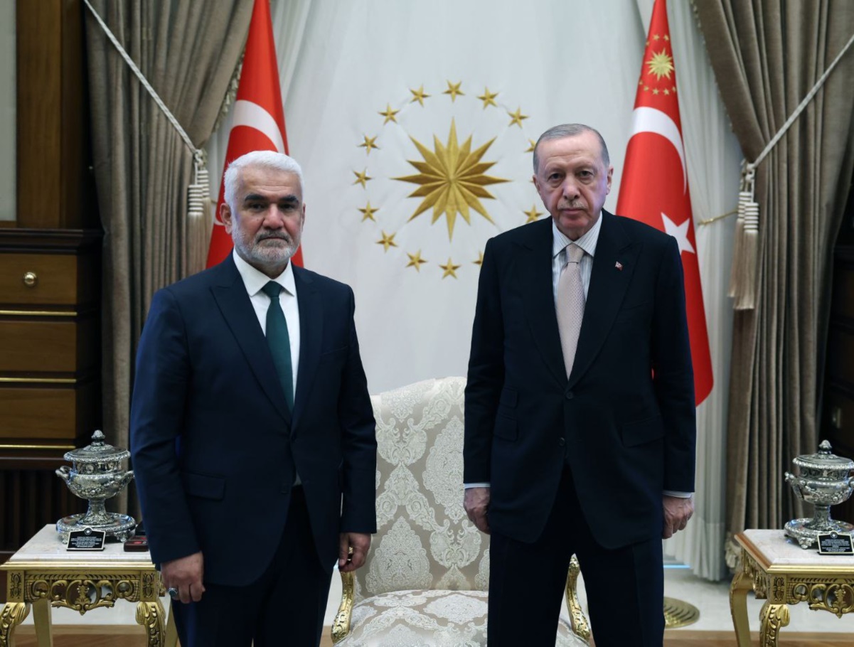Cumhurbaşkanı Erdoğan, HÜDA PAR Genel Başkanı Yapıcıoğlu'nu kabul etti Cumhurbaşkanı Erdoğan, HÜDA PAR Genel Başkanı Yapıcıoğlu'nu kabul etti