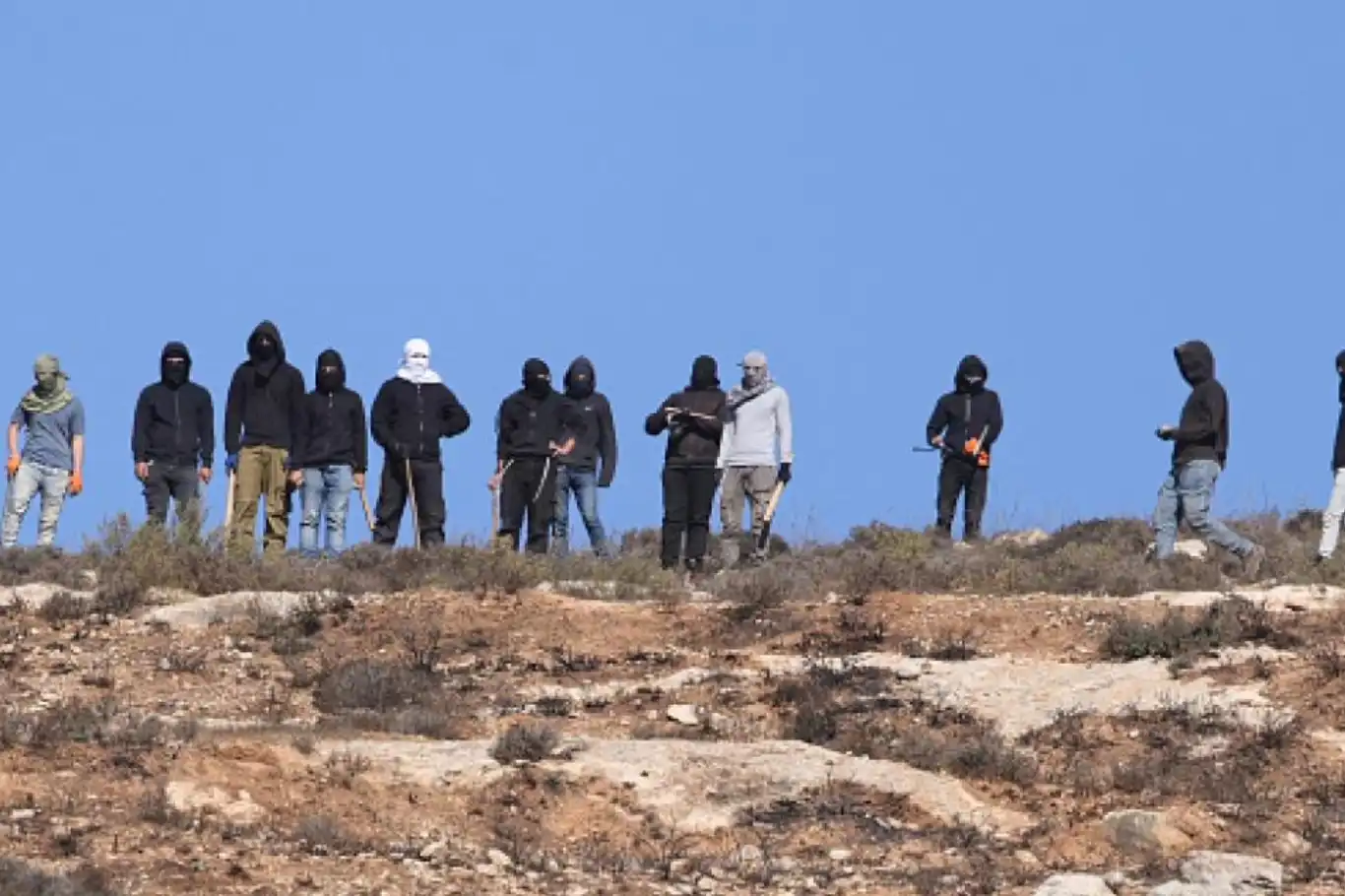 الضفة المحتلة..مستوطن يدهس شاباً فلسطينياً في سلفيت الضفة المحتلة..مستوطن يدهس شاباً فلسطينياً في سلفيت