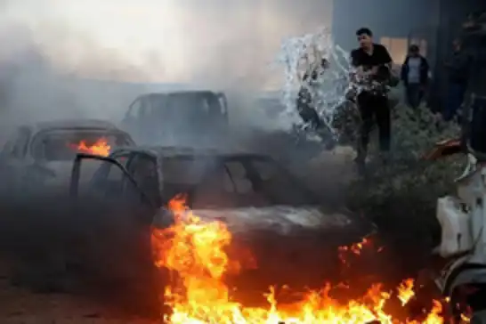 چەتەکانی سەهیۆنی خانوو و ئۆتۆمبێلی فەلەستینییەکان دەسووتێنن