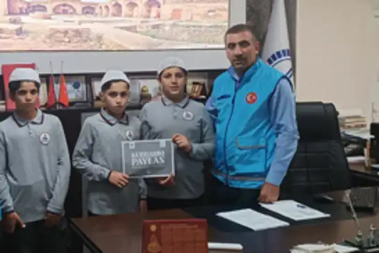 Cizre’deki hafızlık öğrencilerinden anlamlı kurban bağışı