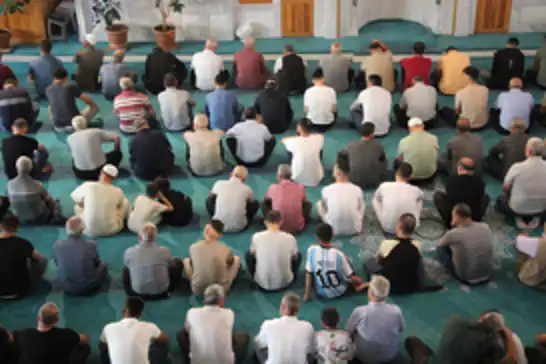 Kurban; paylaşmak, yardımlaşmak ve kardeşliktir