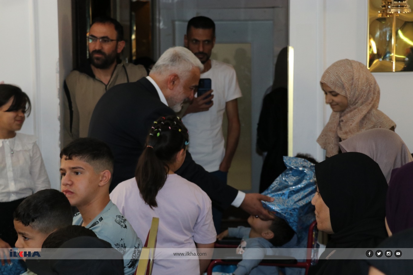 HÜDA PAR Chairman Yapıcıoğlu visits injured Palestinians in Ankara