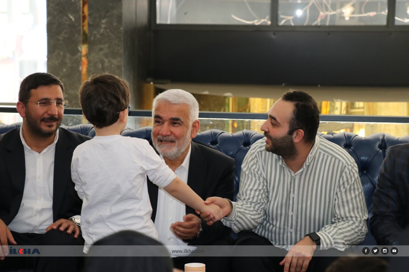 HÜDA PAR Chairman Yapıcıoğlu visits injured Palestinians in Ankara