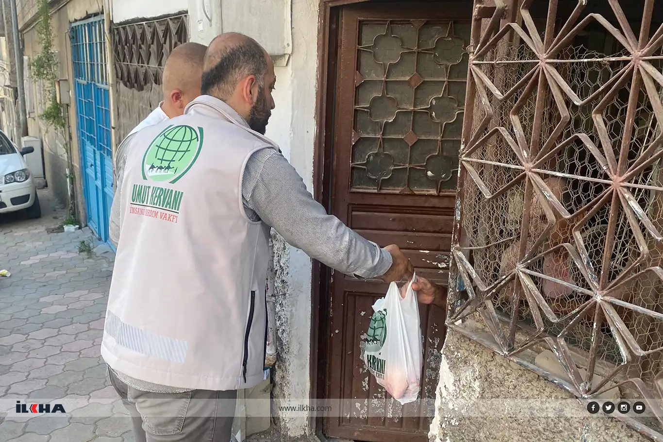 Hope Caravan delivers Eid joy to needy families in Kahramanmaraş Hope Caravan delivers Eid joy to needy families in Kahramanmaraş
