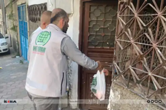Hope Caravan delivers Eid joy to needy families in Kahramanmaraş