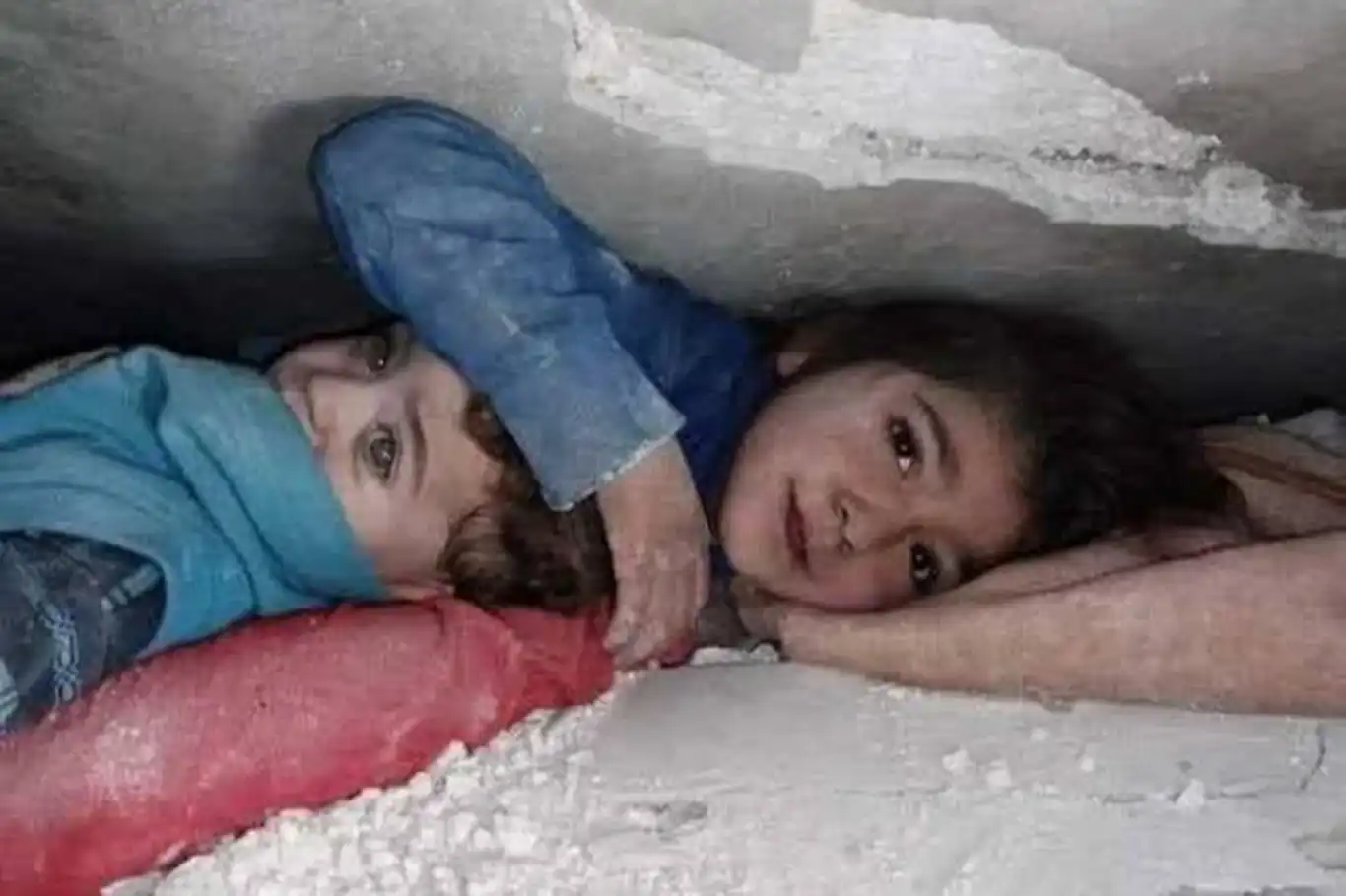 Gazze'de katliam sürüyor: Bayramın 3. gününde 21 şehit Gazze'de katliam sürüyor: Bayramın 3. gününde 21 şehit