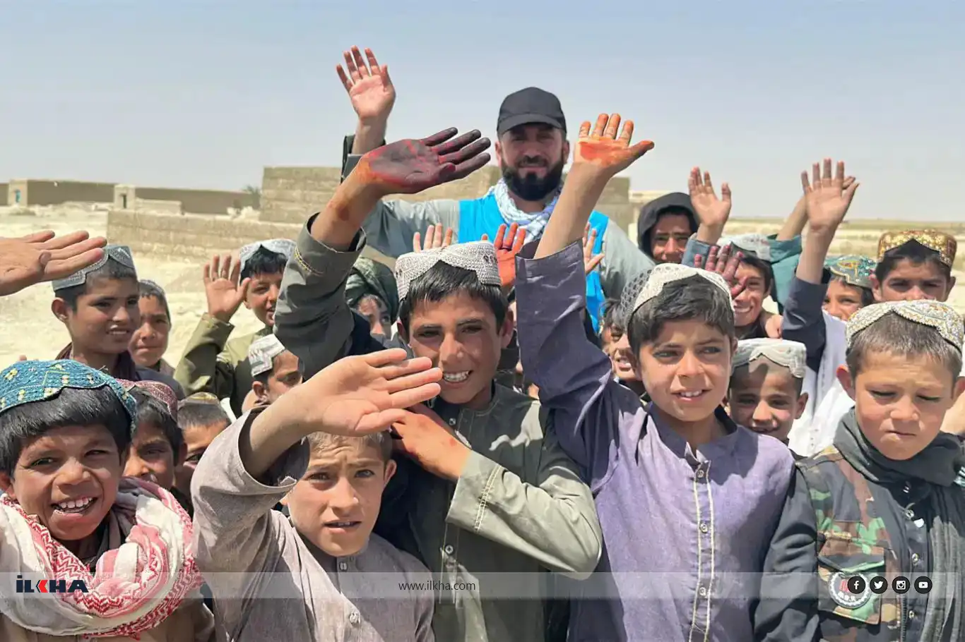وقف الأيتام يوزع لحوم الأضاحي في أفغانستان وقف الأيتام يوزع لحوم الأضاحي في أفغانستان