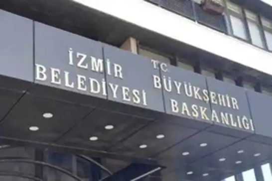 تركيا..توقيف 157 شخصًا بينهم رئيس بلدية سابق ومسؤولون حزبيون في بلدية إزمير الكبرى