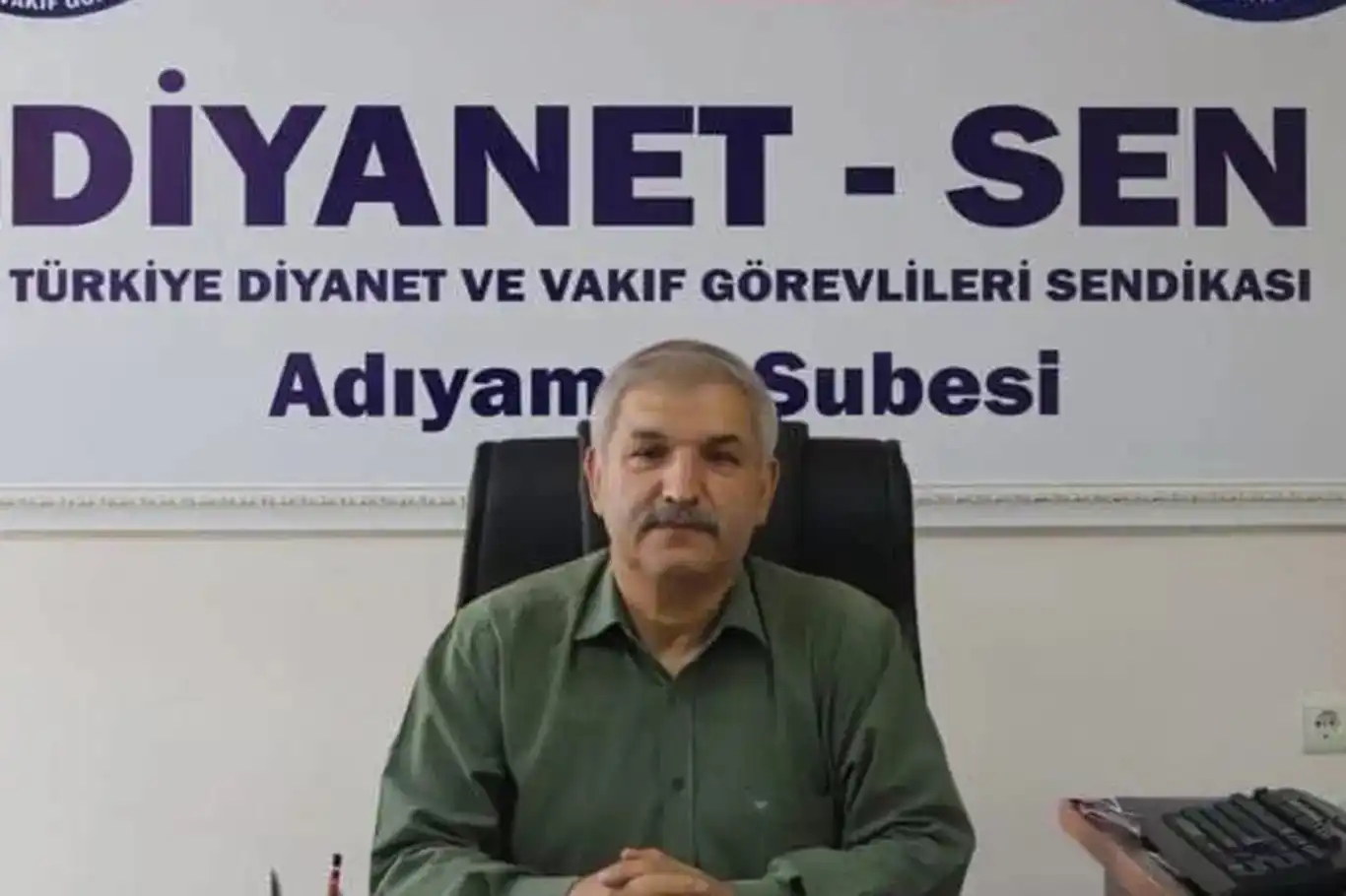 Adıyaman Diyanet-Sen: Leman Dergisini lanetliyoruz Adıyaman Diyanet-Sen: Leman Dergisini lanetliyoruz