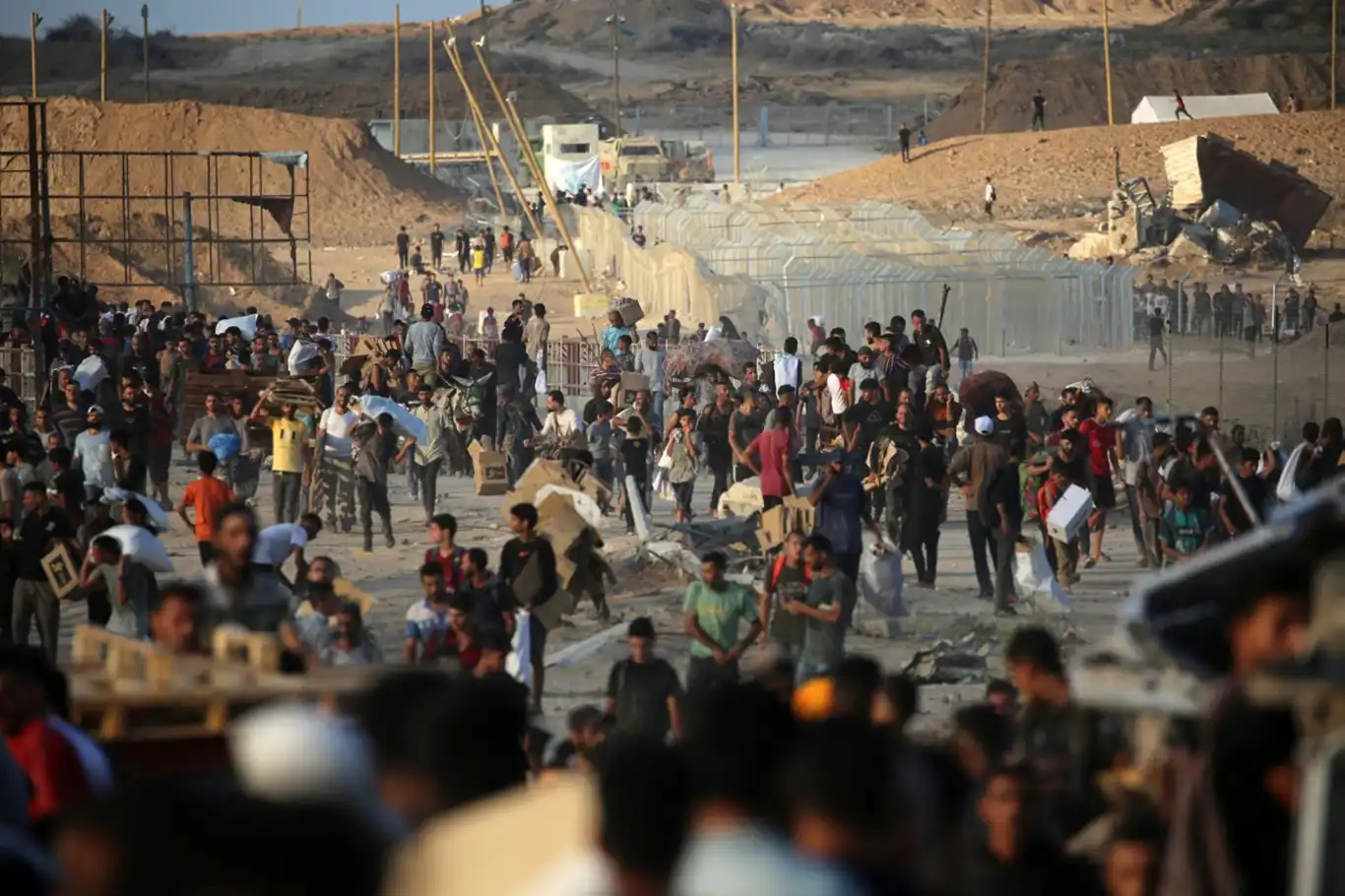 Gazze'de yardım sırası ölüm tuzaklarına dönüştü: 773 sivil katledildi! Gazze'de yardım sırası ölüm tuzaklarına dönüştü: 773 sivil katledildi!