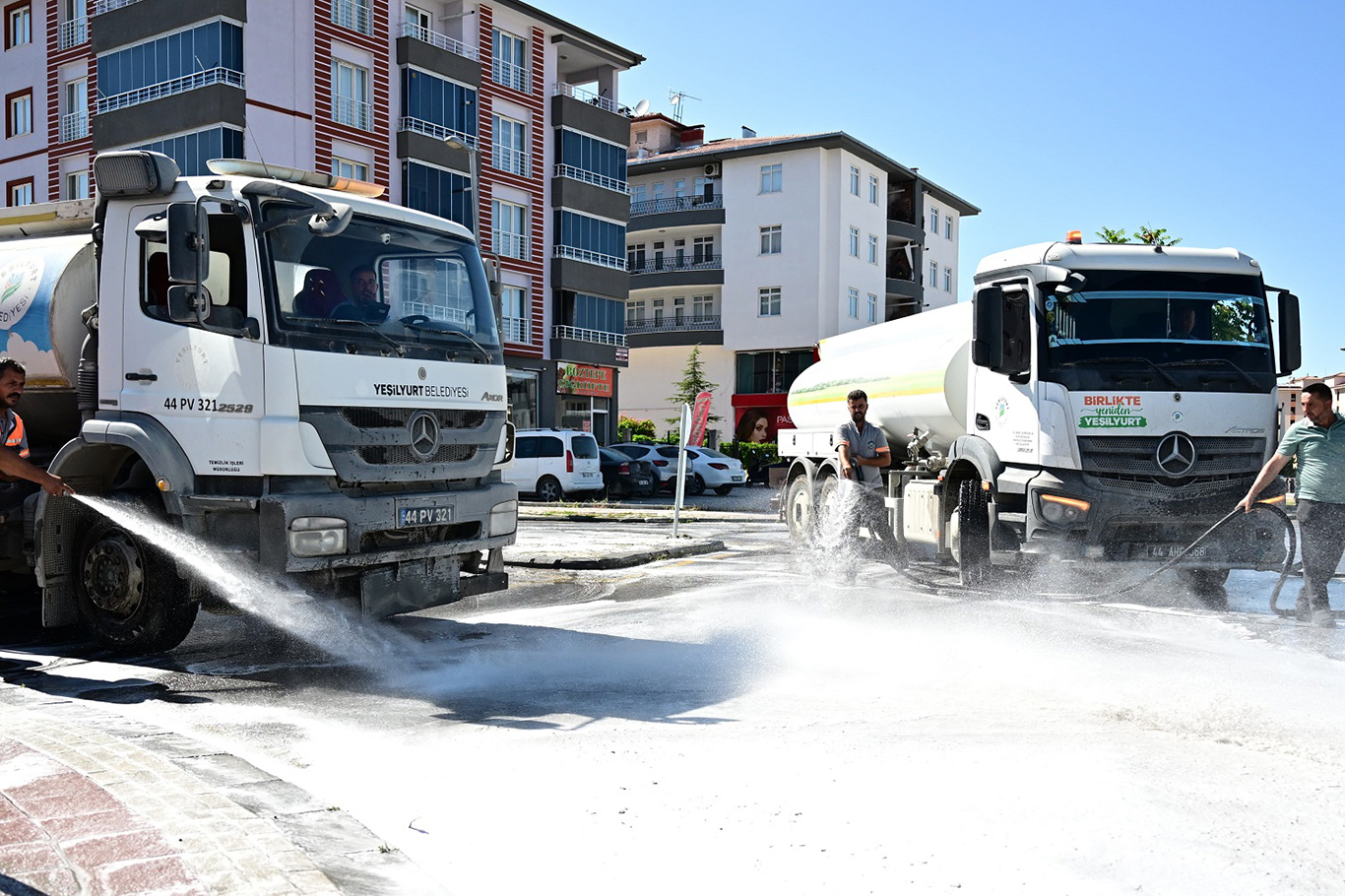 Belediye Başkanı Geçit: Hizmetlerimizin ilk sırasında temizlik ve çevre düzenlemesi geliyor Belediye Başkanı Geçit: Hizmetlerimizin ilk sırasında temizlik ve çevre düzenlemesi geliyor