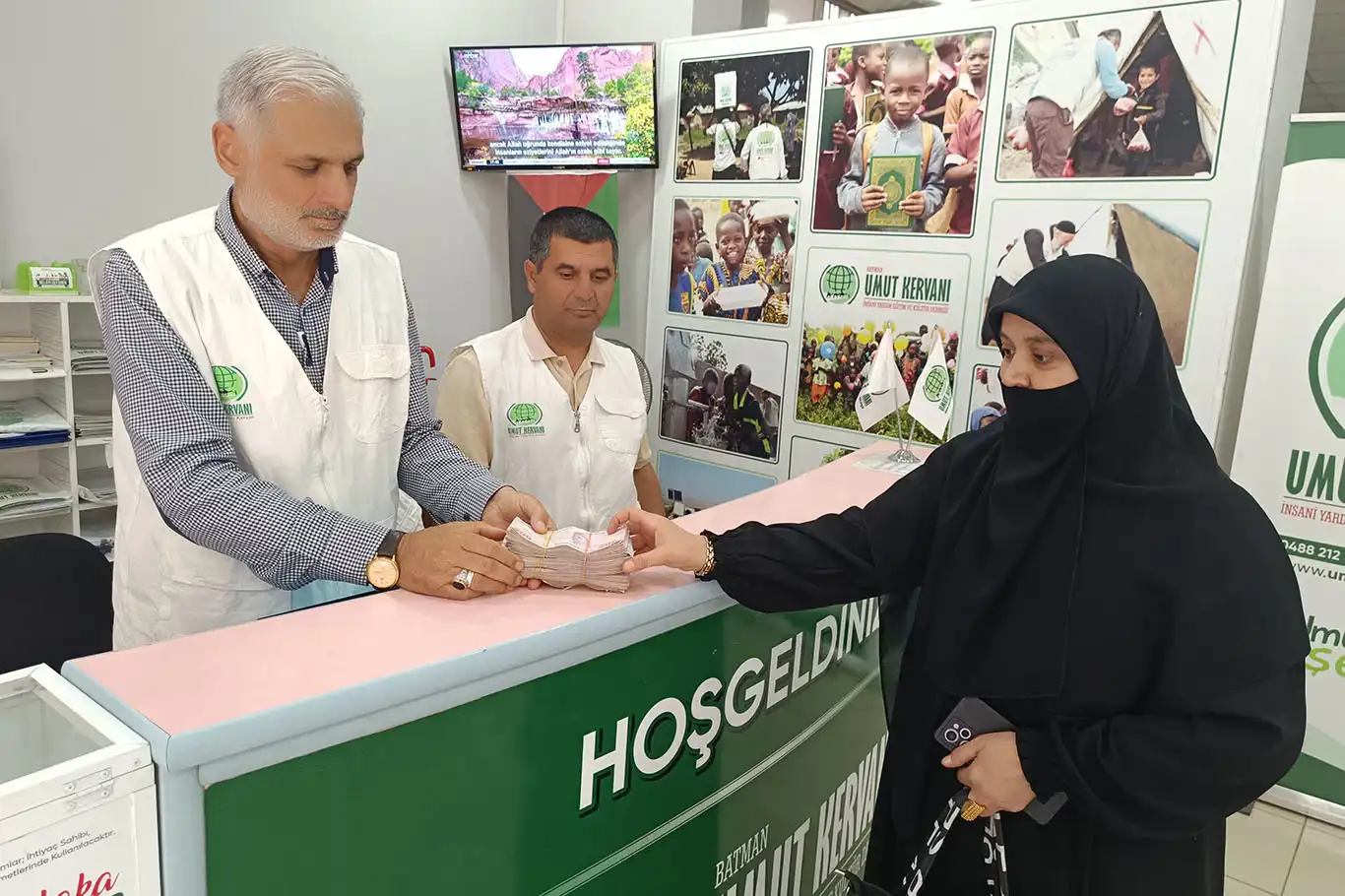 Rüyasında Gazze'yi gördü, umre parasını bağışladı Rüyasında Gazze'yi gördü, umre parasını bağışladı
