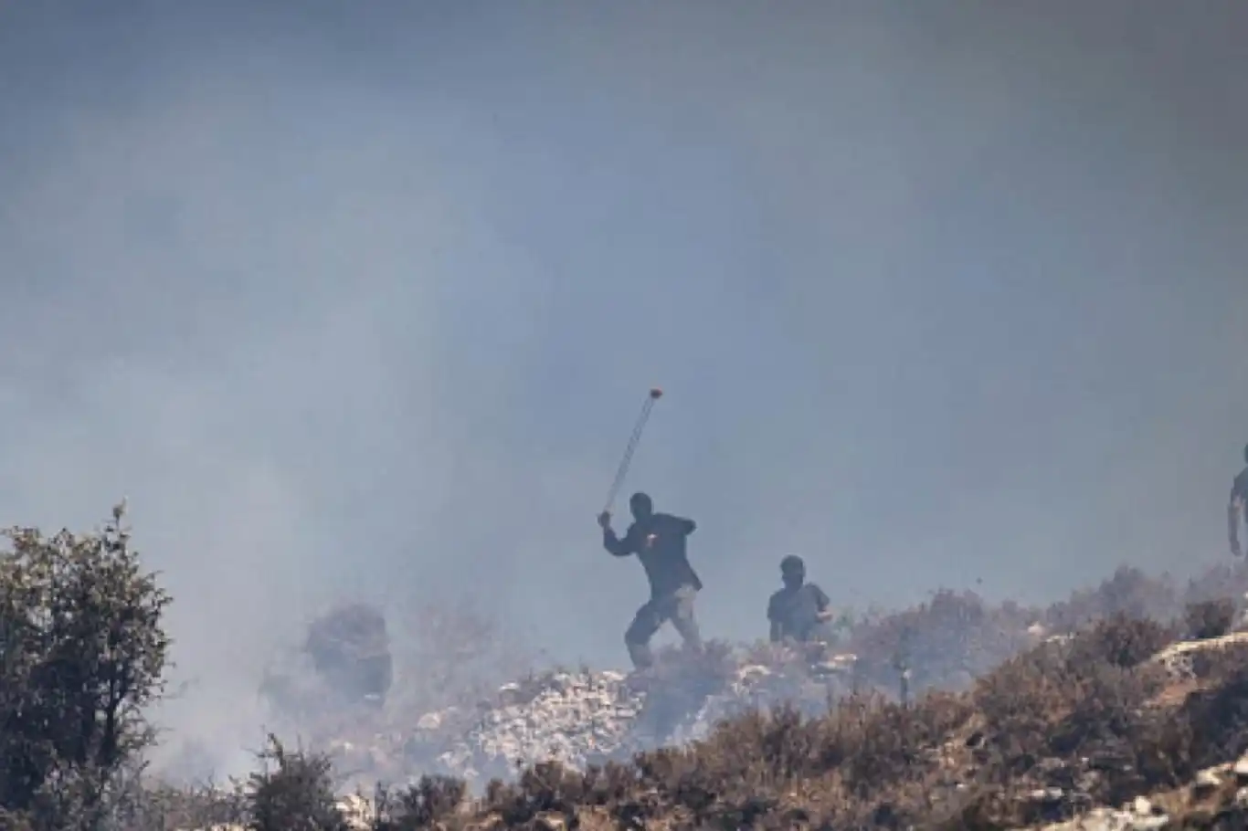 فلسطين المحتلة..مستوطنون صهاينة يقيمون بؤرة استيطانية شرقي بيت لحم فلسطين المحتلة..مستوطنون صهاينة يقيمون بؤرة استيطانية شرقي بيت لحم