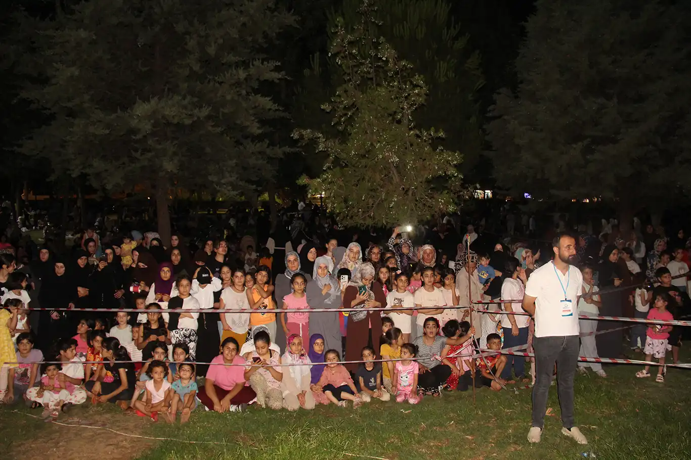 Davet ve Gençlik Hareketi park etkinliklerine devam ediyor Davet ve Gençlik Hareketi park etkinliklerine devam ediyor