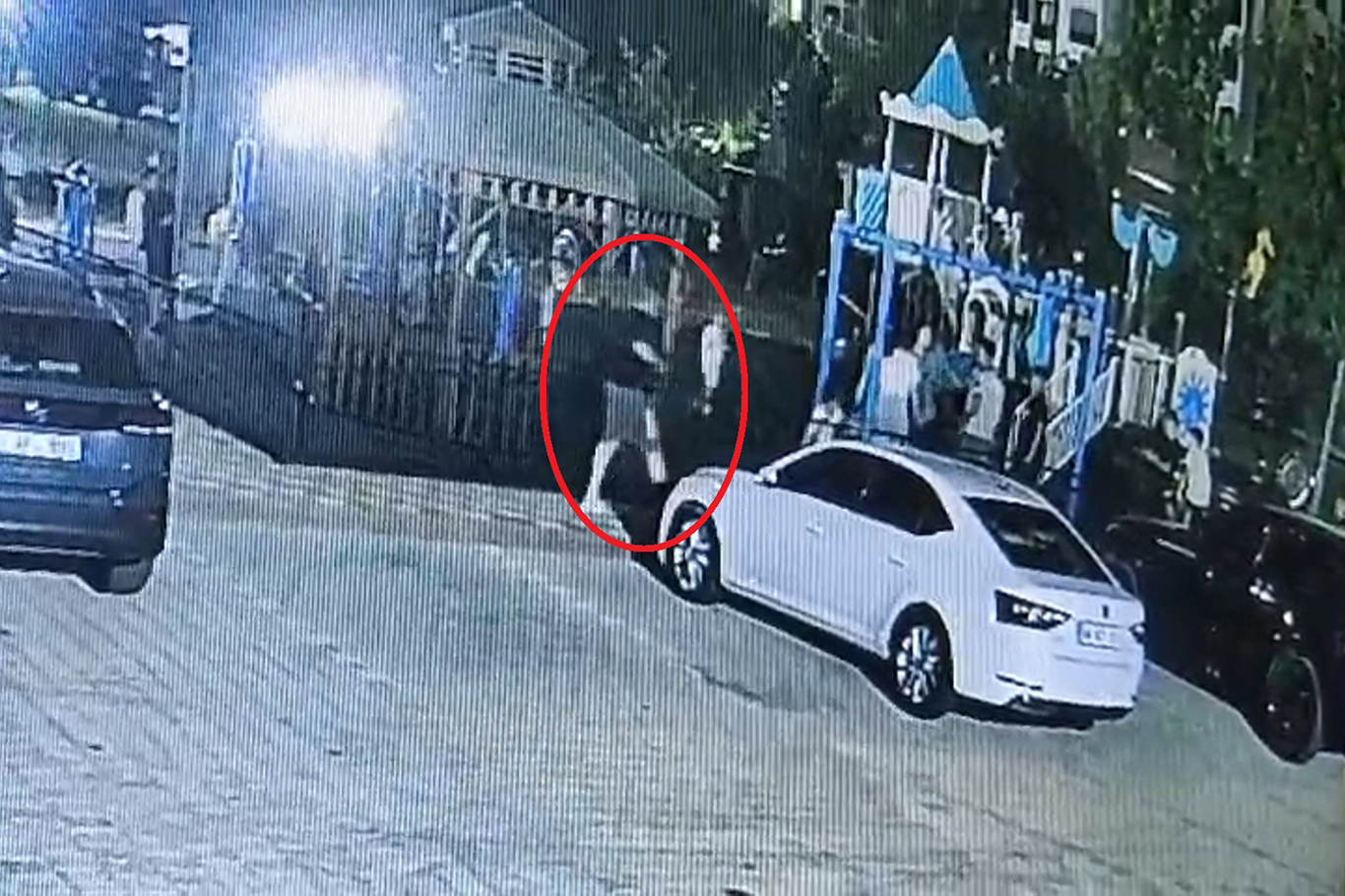 Diyarbakır’da çocuk kavgasına silah karıştı: Baba gözaltında Diyarbakır’da çocuk kavgasına silah karıştı: Baba gözaltında