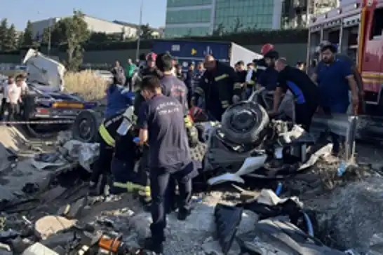 Kocaeli'nde zincirleme kazada 5 kişi hayatını kaybetti