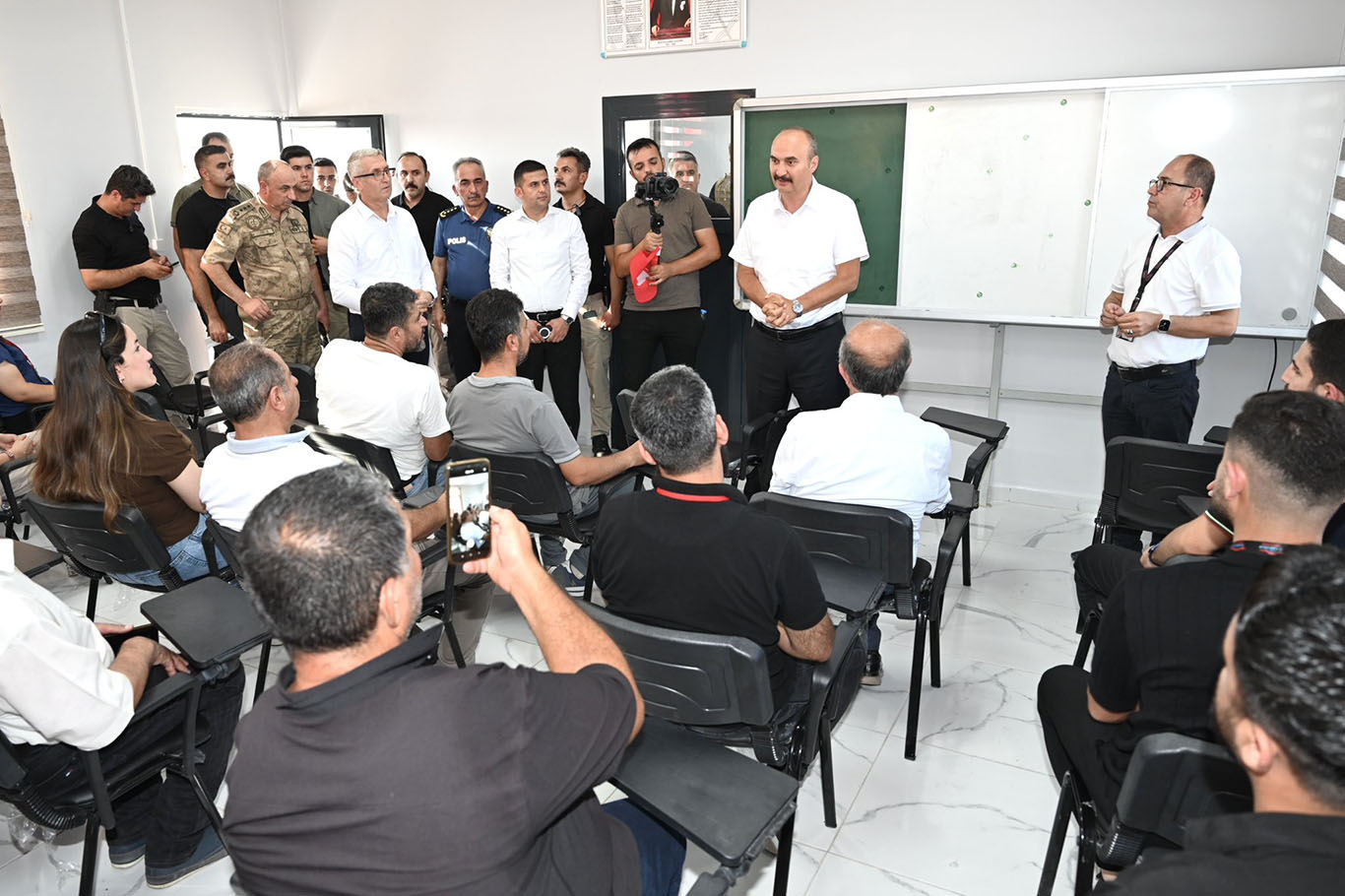 Türkiye'nin ilk ve tek sürücü akademisi Batman'da Türkiye'nin ilk ve tek sürücü akademisi Batman'da