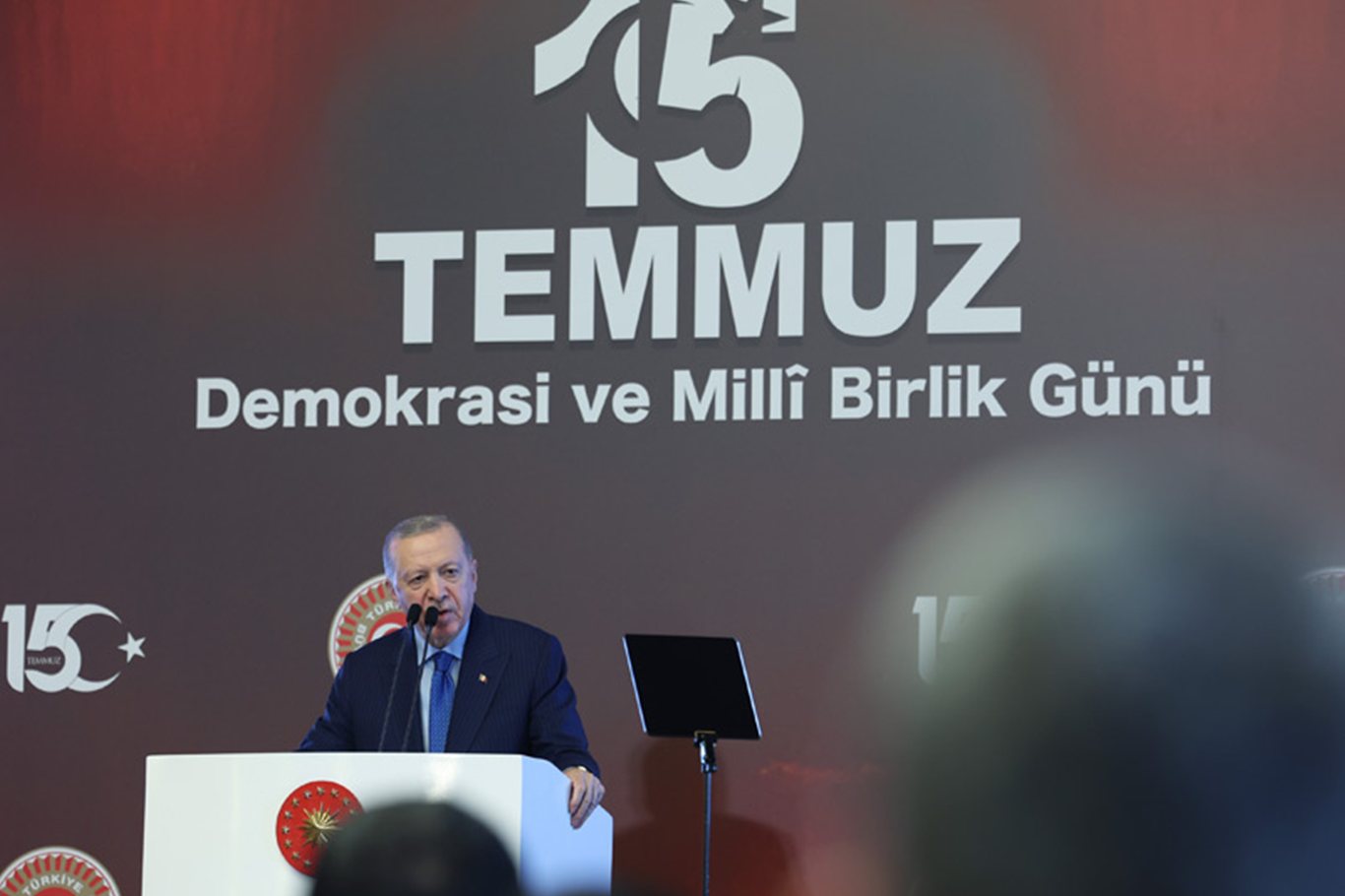 Cumhurbaşkanı Erdoğan: 15 Temmuz Destanı milletçe yenilmez olduğumuzun son örneğidir Cumhurbaşkanı Erdoğan: 15 Temmuz Destanı milletçe yenilmez olduğumuzun son örneğidir