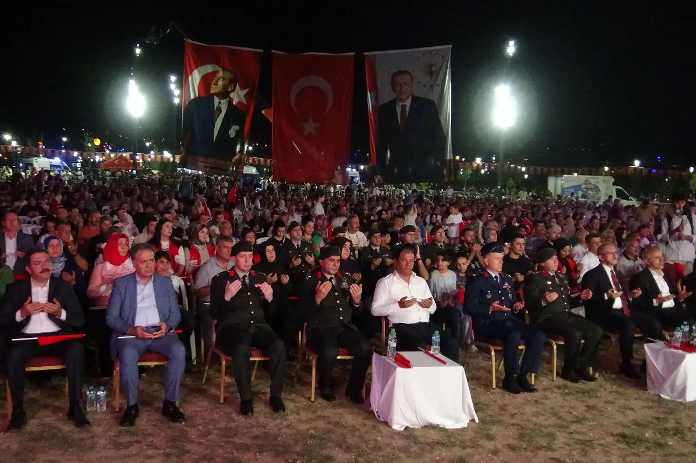 Vali Yavuz: Çocuklarınıza dinini öğretin! Vali Yavuz: Çocuklarınıza dinini öğretin!