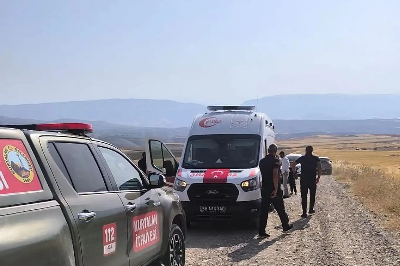 Siirt'te traktörün altında kalan sürücü hayatını kaybetti Siirt'te traktörün altında kalan sürücü hayatını kaybetti
