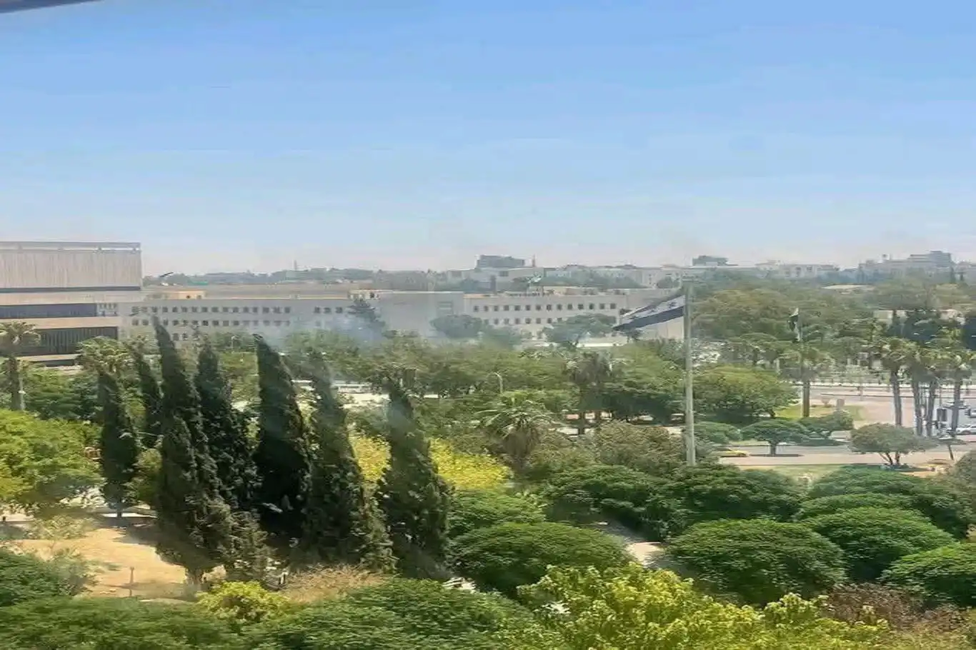 Siyonist rejim, Suriye Genelkurmay Başkanlığı Karargahı’na saldırdı Siyonist rejim, Suriye Genelkurmay Başkanlığı Karargahı’na saldırdı