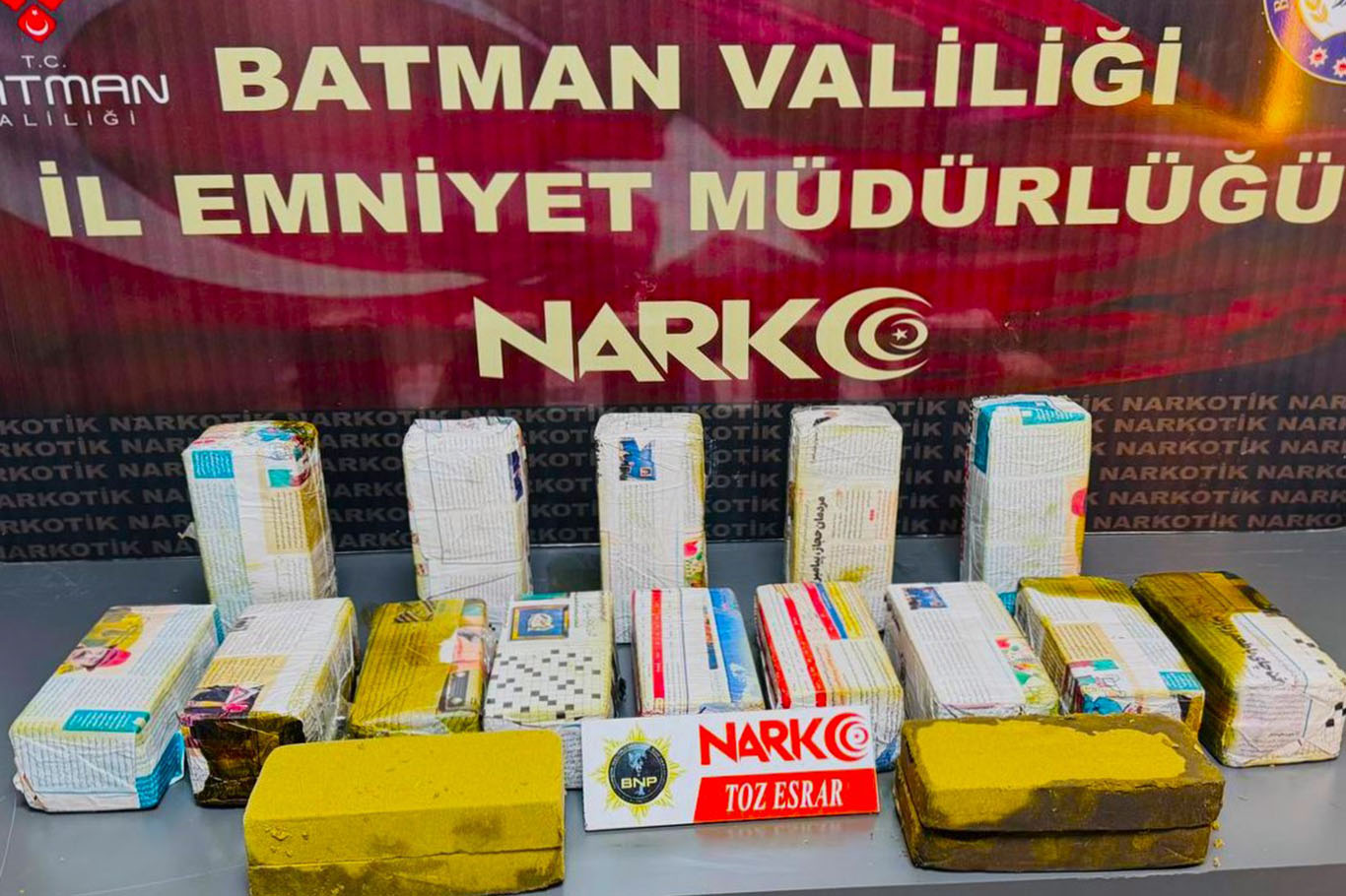 Batman'da 20 kilo toz esrar ele geçirildi Batman'da 20 kilo toz esrar ele geçirildi