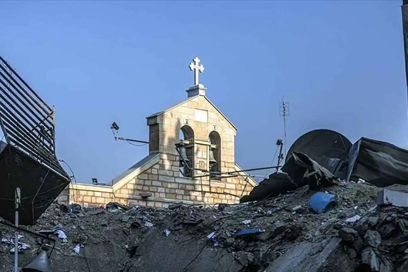 Gazze'deki Latin Kilisesi'ne yapılan saldırıya tepki Gazze'deki Latin Kilisesi'ne yapılan saldırıya tepki