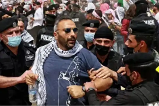 تصاعد حملات الاعتقالات بحق ناشطين داعمين لغزة في الأردن