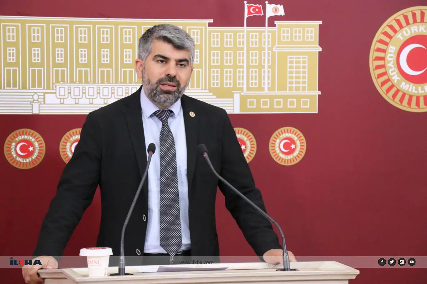 پەرلەمانتاری هودا پار: داوای دانانی چەک لە هێزەکانی بەرخۆدان قبوڵ ناکرێت پەرلەمانتاری هودا پار: داوای دانانی چەک لە هێزەکانی بەرخۆدان قبوڵ ناکرێت