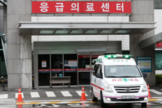 16 injured after SUV crashes into restaurant in Gangneung, South Korea