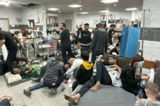 مستشفيات غزة على شفا كارثة: "قد تتحول إلى مقابر خلال ساعات"