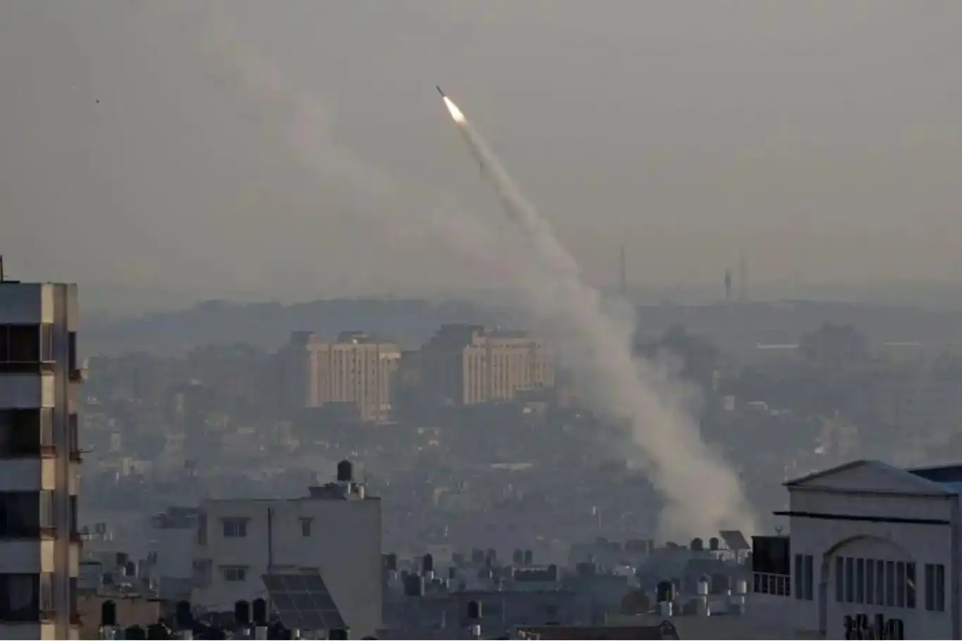Ji Yemen û Xezzeyê ji axên îşxalkirî re fuze hatin avêtin