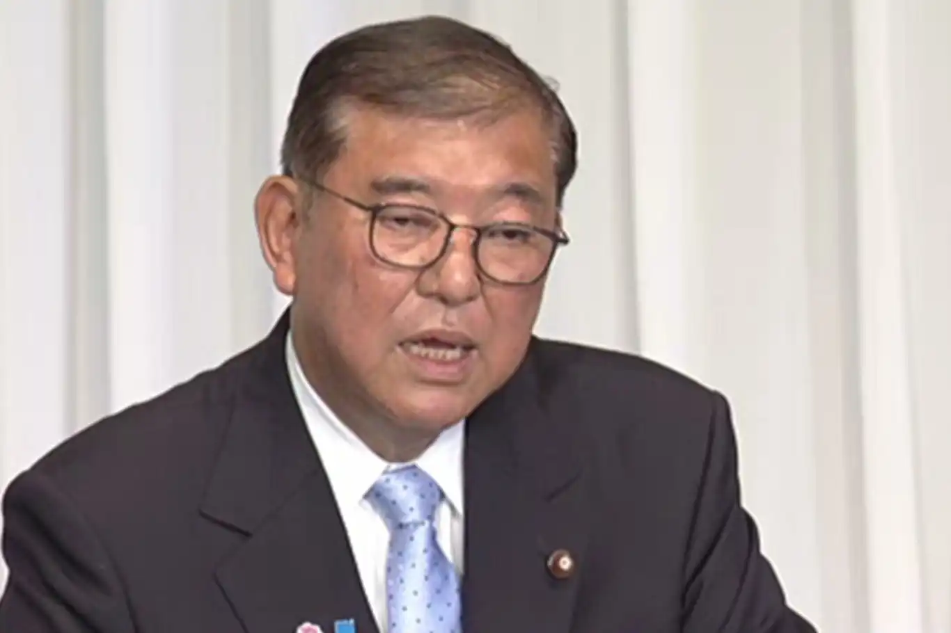 Japonya'nın iktidar bloğu, seçimde tarihi bir yenilgi aldı Japonya'nın iktidar bloğu, seçimde tarihi bir yenilgi aldı